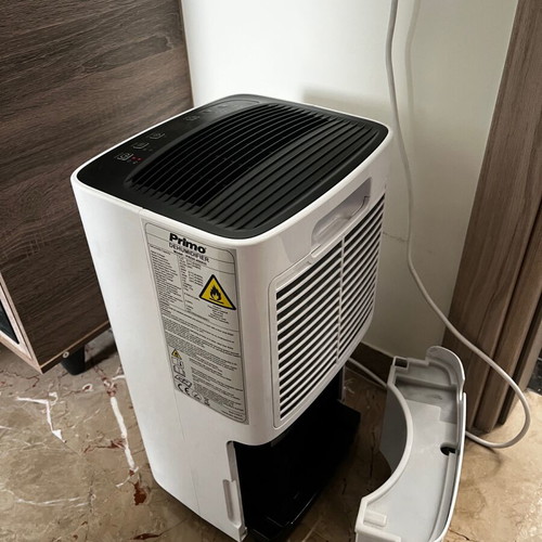 Primo PRDH-45003i dehumidifier with compressor and ionizer 12lt like new