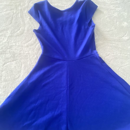 Short dress medium size blue like new