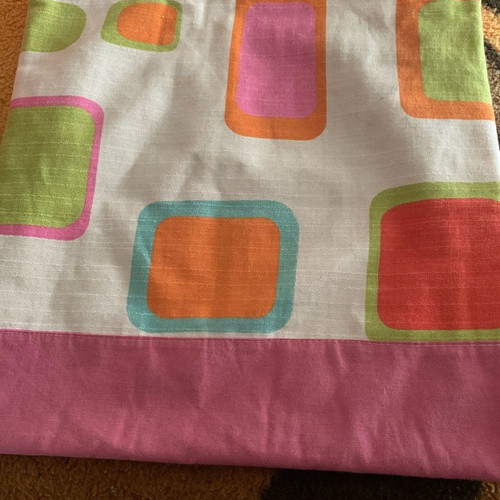Pillowcase like new with plain pink back