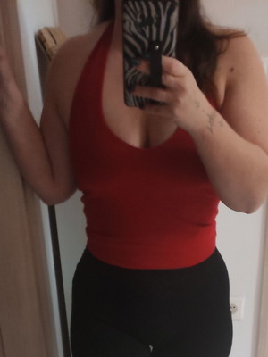 Bershka halterneck top red like new, size M