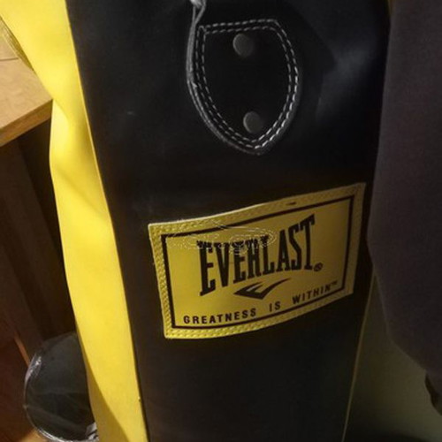 Everlast boxing bag like new, size 100x30 cm