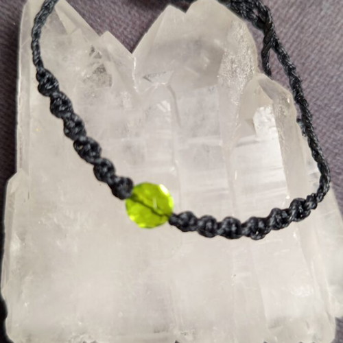 Makrame bracelet new, green