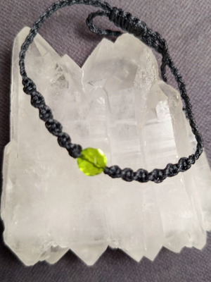 Makrame bracelet new, green