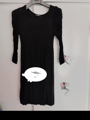 Women's long-sleeve dress medium black like new with balloon hem