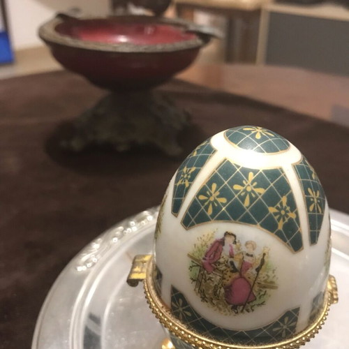 Limoges porcelain egg like new, collectible medium size