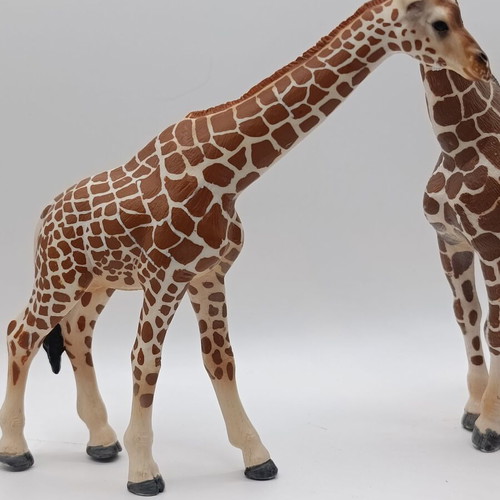 Schleich Wild Life giraffe figures used
