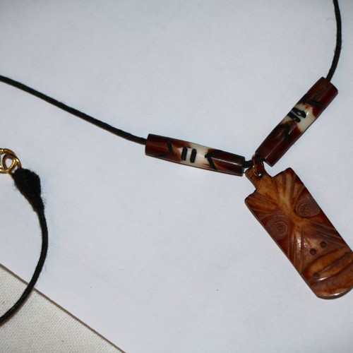 Maori Totem Mask Pendant from Carved Bone with Gold Clasp 22ct Gold Plated 5Macro
