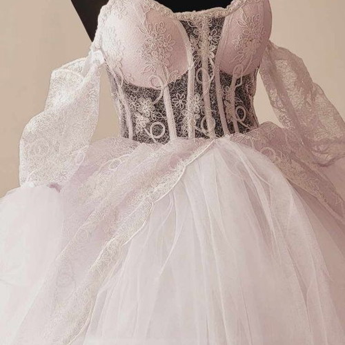 Wedding dress new, white color