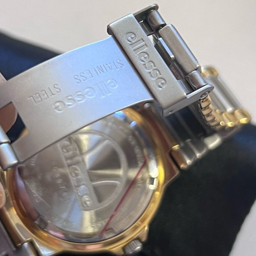 Ellesse 36mm watch gold like new