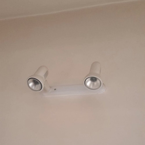 Double wall spot light used vintage white with adjustable heads