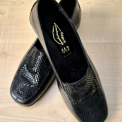 Anatomic leather moccasins used, size 38, black Dafni