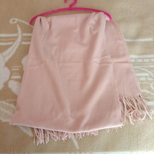 Pink scarf shawl 30% wool and 70% viscose like new