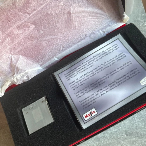Mercedes-Benz SLS AMG Swarovski Limited Edition 1:18 model like new