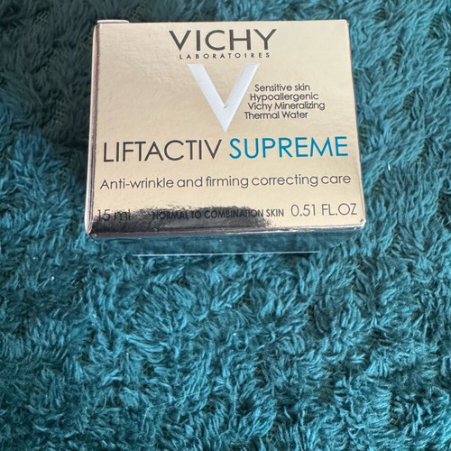 Vichy Liftactiv Supreme red corduroy travel pouch new 15 ml