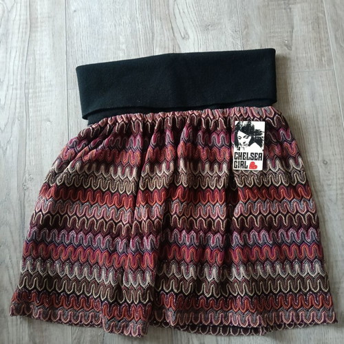 Women's skirt new, size S, black
