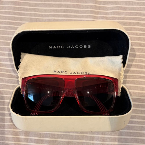 Marc Jacobs sunglasses used, pink