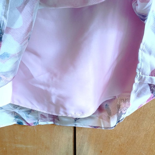 Spring floral skirt with lining, size large, like new, pink and white