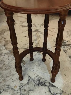Coffee table like new