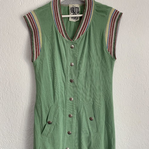 Nolita sleeveless jacket small with beautiful colors