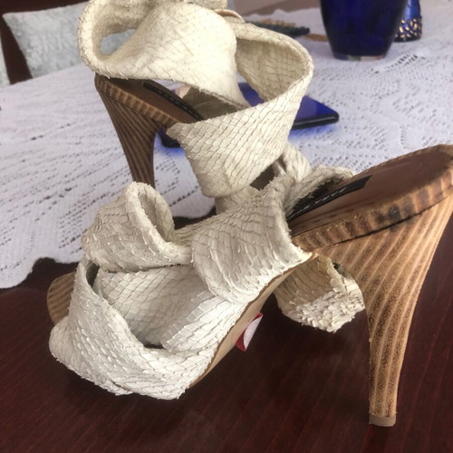 Zara leather sandals like new, white, snake skin effect, size 38