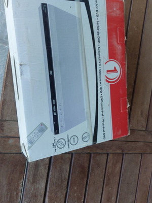 Bluesky DV 855 DVD player καινούργιο, με τηλεχειριστήριο και αξεσουάρ