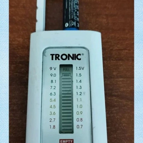 Battery Testers, Card Readers and 4-Port USB Hub used, set of 3 devices