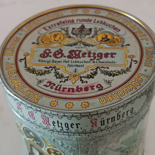 Metal box used from Germany 1997, diameter 10cm