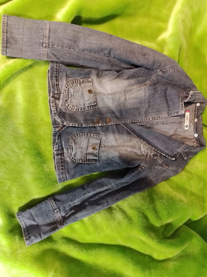 Caramella women's denim jacket like new, very elastic and comfortable