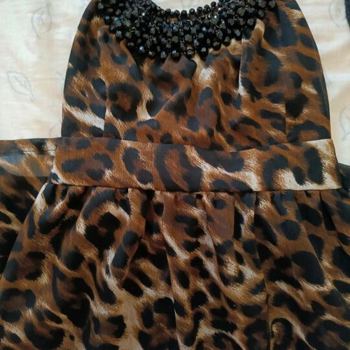 Leopard print dress like new with stones and belt