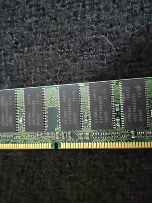 Compaq Hyundai 64MB SDRAM PC100 RAM like new
