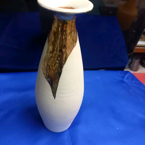 Decorative item like new with gilded detail
