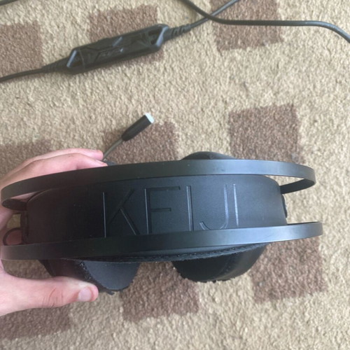 Zeroground Keiji 7.1 HD-2400G headphones used, wired