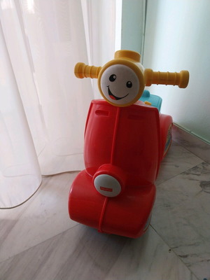 Fisher Price Laugh & Learn Smart Stages Scooter μεταχειρισμένη περπατούρα Ride On για 12+ μηνών