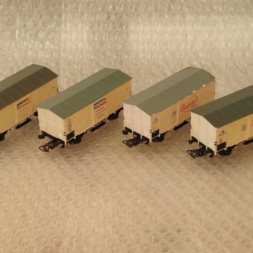 HO Scale Commercial Wagons used for Two-Rail Track System