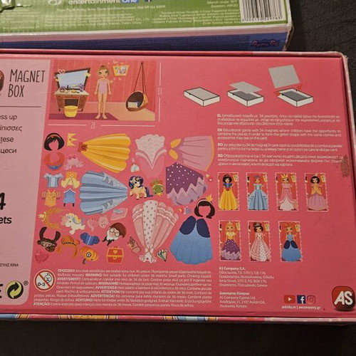 Magnet boxes used, set of 2, missing few pieces