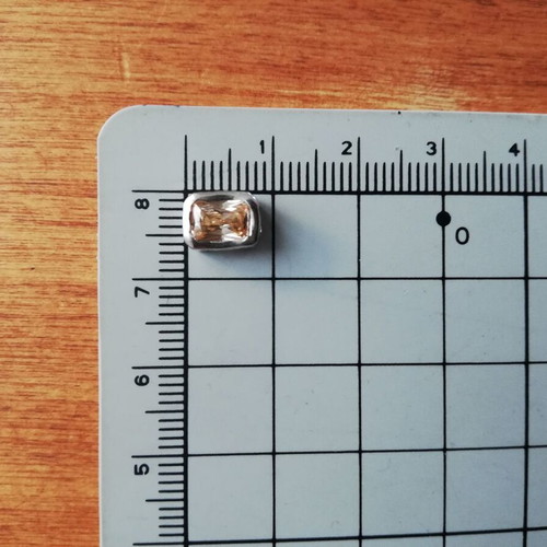 Silver 925 pendant like new with honey zircon