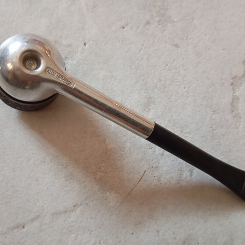 Vintage smoking pipe used, in good condition