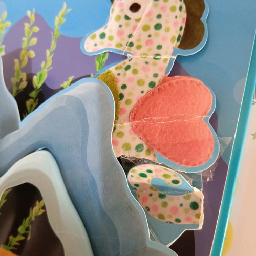 Children's 3D book Vres me sti Thalassa used