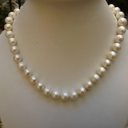 Cultured white pearl necklace 9.5-10 mm with silver clasp, new
