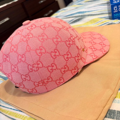 Gucci hat new, pink, size M