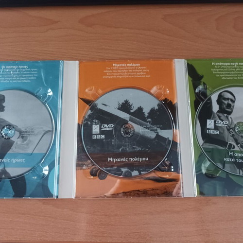 Heroes and Weapons documentary DVD set like new, 3 discs