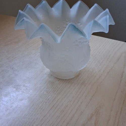 Lamp glass like new, 11cm height, 15cm diameter, blue and white