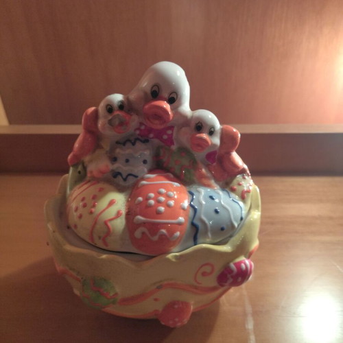 Easter Ceramic Sugar Bowl with Lid "Ducklings & Easter Eggs" used