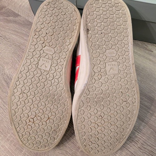 Veja athletic shoes used, size 37, white