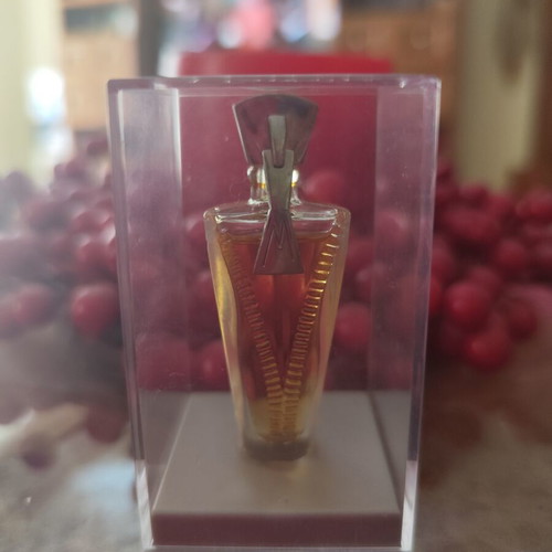 Just Me by Montana mini perfume Eau de Toilette like new 3 ml