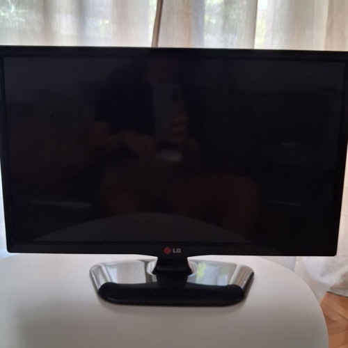 LG 20-inch TV, like new