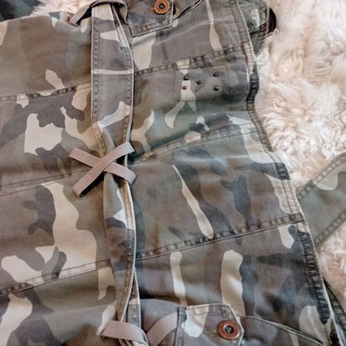 Military jacket Zuiki like new, size large, green