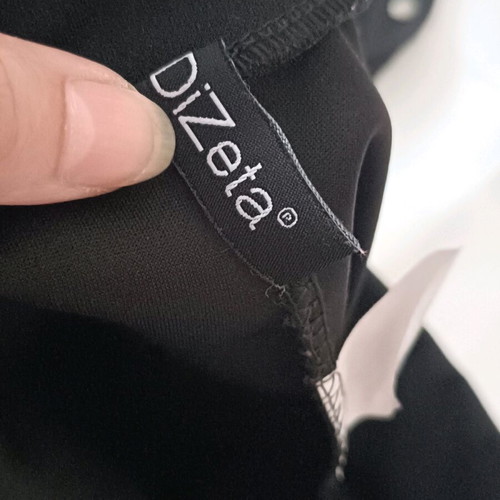 Dizeta S black leggings with studs like new