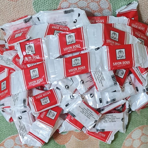 Small soaps new, pack of 163 pieces