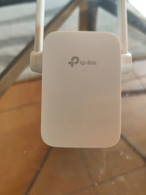 TP-Link 300Mbps WiFi Range Extender TL-WA855RE new